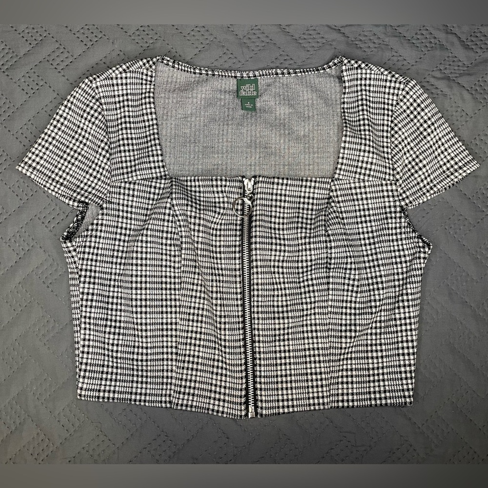 Wild Fable Black and White Checkered Crop Top